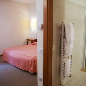 Perinella 3* Castelgomberto